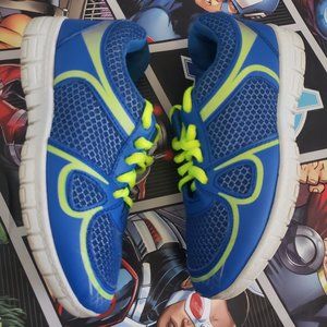 Boys Sneakers SZ (11) (PLAY SHOES)